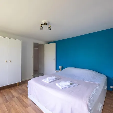 Casa vacanze Parking & Large Garden