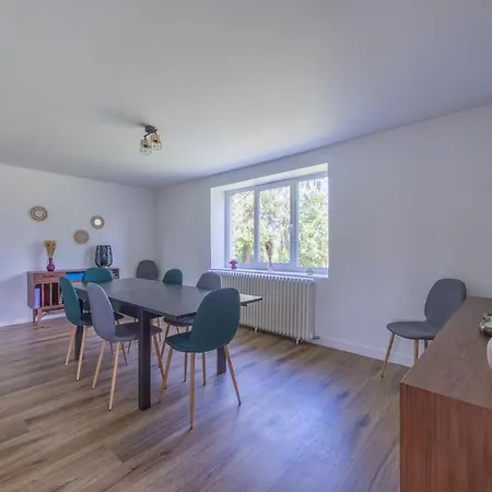 Parking & Large Garden Mandeville-en-Bessin