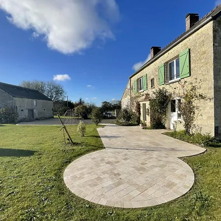 Parking & Large Garden Casa vacanze