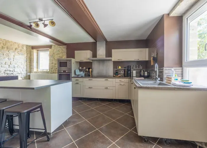 بيت للعطل Family House, Garden, Peaceful Stay - Omaha Beach *