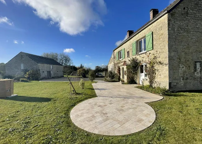 Private Parking & Large Garden Holiday home