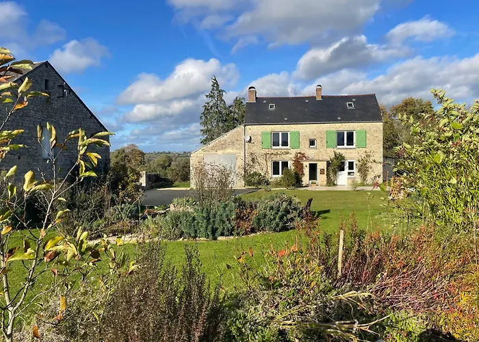 Family House, Garden, Peaceful Stay - Omaha Beach * Mandeville-en-Bessin